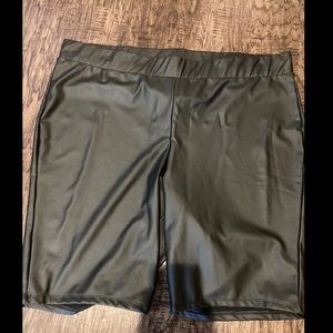 NWOT Torrid Faux Leather Biker Shorts 4x